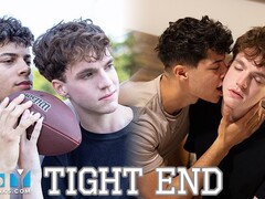 Jordan Haze & friends have a steamy three way with